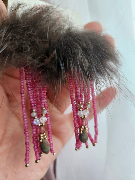 Beaver fur w/pink fringe